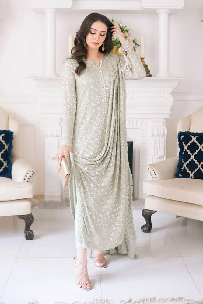 Picture of Natasha Zafar In Hira